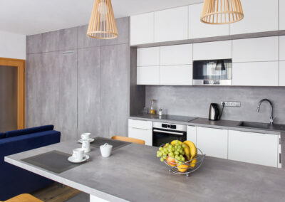 Návrh a realizace rekonstrukce kuchyně s obývacím prostorem Dočkalová interiéry